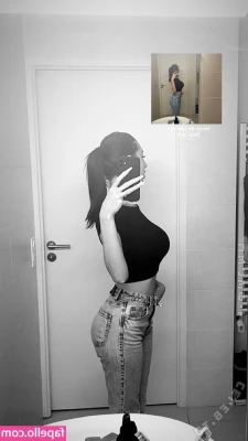 Elisa Bary [ elisa-bary ] - It s hump day y all  What are you up to today