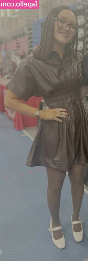 Izzy Moreno / ItsIzzyMania [ izzy-moreno-itsizzymania ] - A Way About Her - Photos