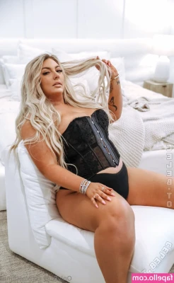 Ashtin Jo [ ashtin-jo ] - Okay so after watching my boobs  how is my Toga expression