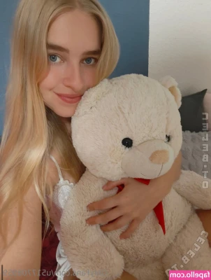 lina_ps [ lina-ps ] - On your lunch break? This should spice things up🔥🥵🌶