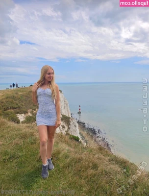 lina_ps [ lina-ps ] - baby420phat   for the videos from this B G shoot