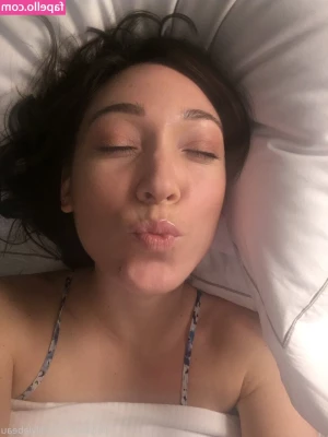Lily LaBeau [ lily-labeau ] - What would you do if I looked at you with these eyes