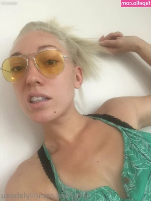 Lily LaBeau [ lily-labeau ] - If you’ve never heard what my voice sounds like I’ll send a short