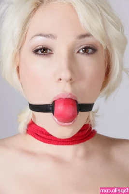 Lily LaBeau [ lily-labeau ] - Almost Full Body  Would you like to enjoy with me   これはダメ 