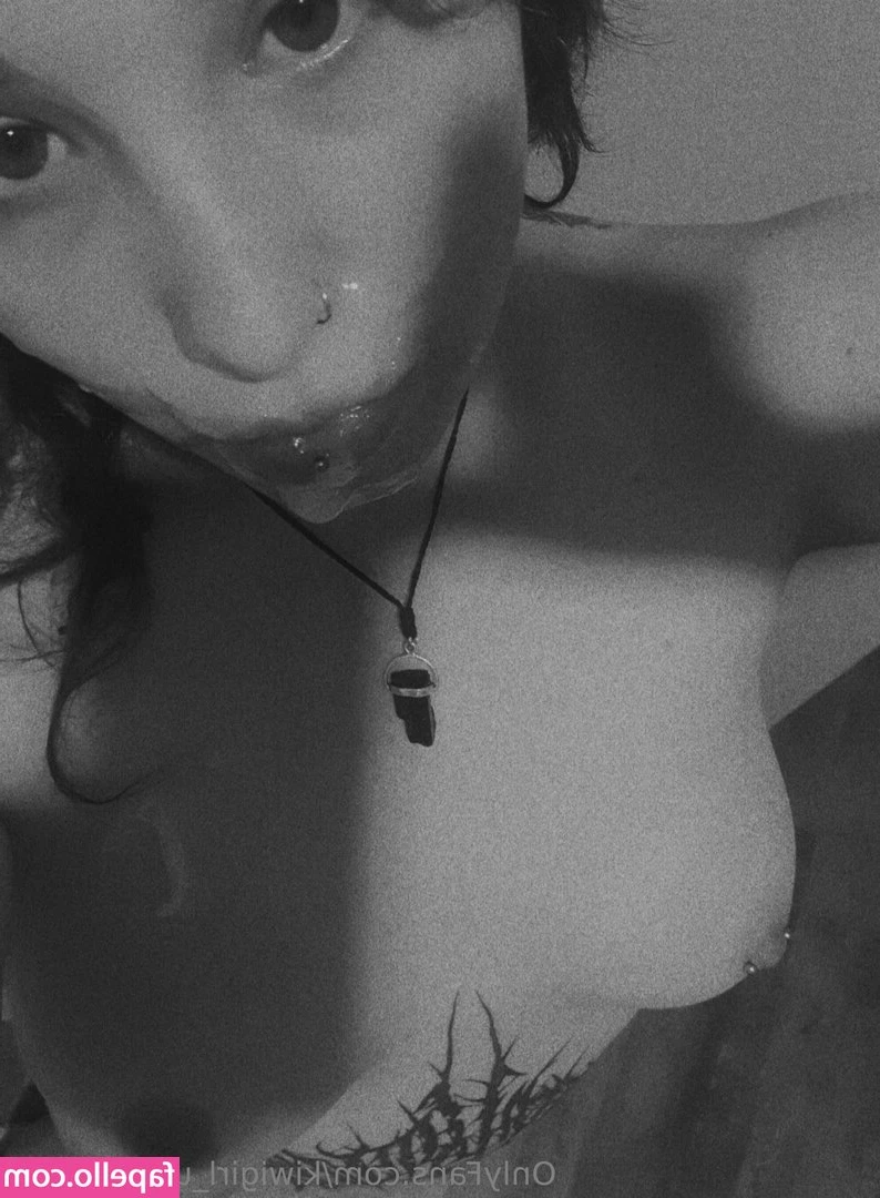 grak_svbbvth [ grak-svbbvth ] - Nice Sunday my Babes  Was macht ihr so