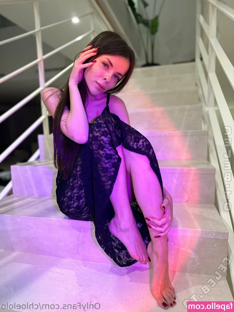 Chloe Loe [ chloe-loe ] - should I start streaming here more?🥰