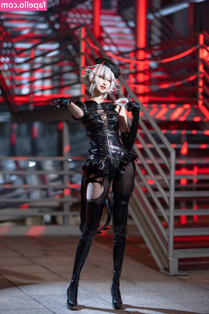 Vikuli - Happy Friday  What debauchery are you causing this weekend