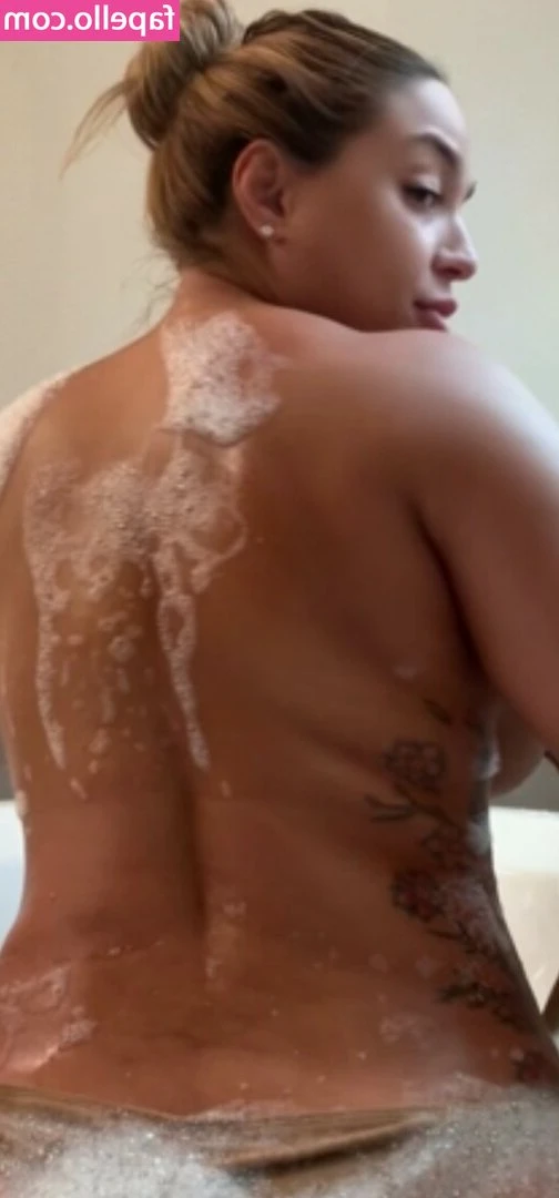 Elektra Lopez [ elektra-lopez-25 ] - asi te llenaré de saliva el culoill fill your ass like this