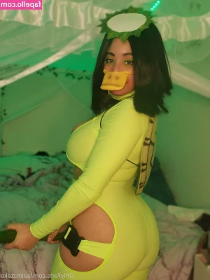 aaimztako - Missing Miami 😍 thong bikinis 👙 & lots of booty!