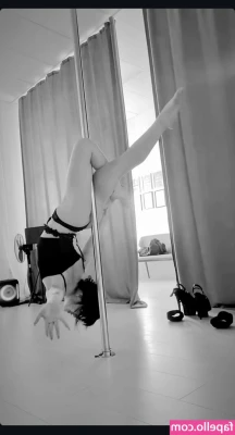 nellyvixxx - How can I help you
