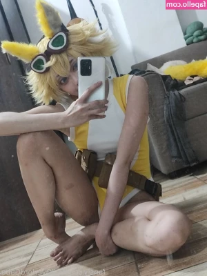 Evil Overlord Gabo [ evil-overlord-gabo ] - Would you lick my pussy if i asked you, even if you already had a gf?