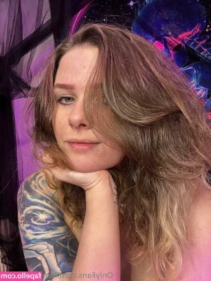 Juniper Rose [ juniper-rose ] - Am I your favorite cougar 😻