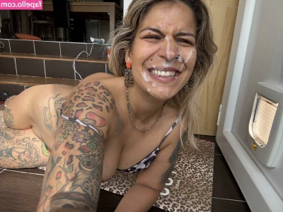 eleftheriacassie - Plug anal no cuzinho pra deixar a ppk meladinha 🔥🔥🤤