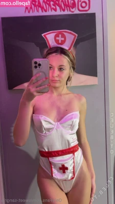 Hope Roark [ hope-roark ] - I love thick cocks 🥺🤤