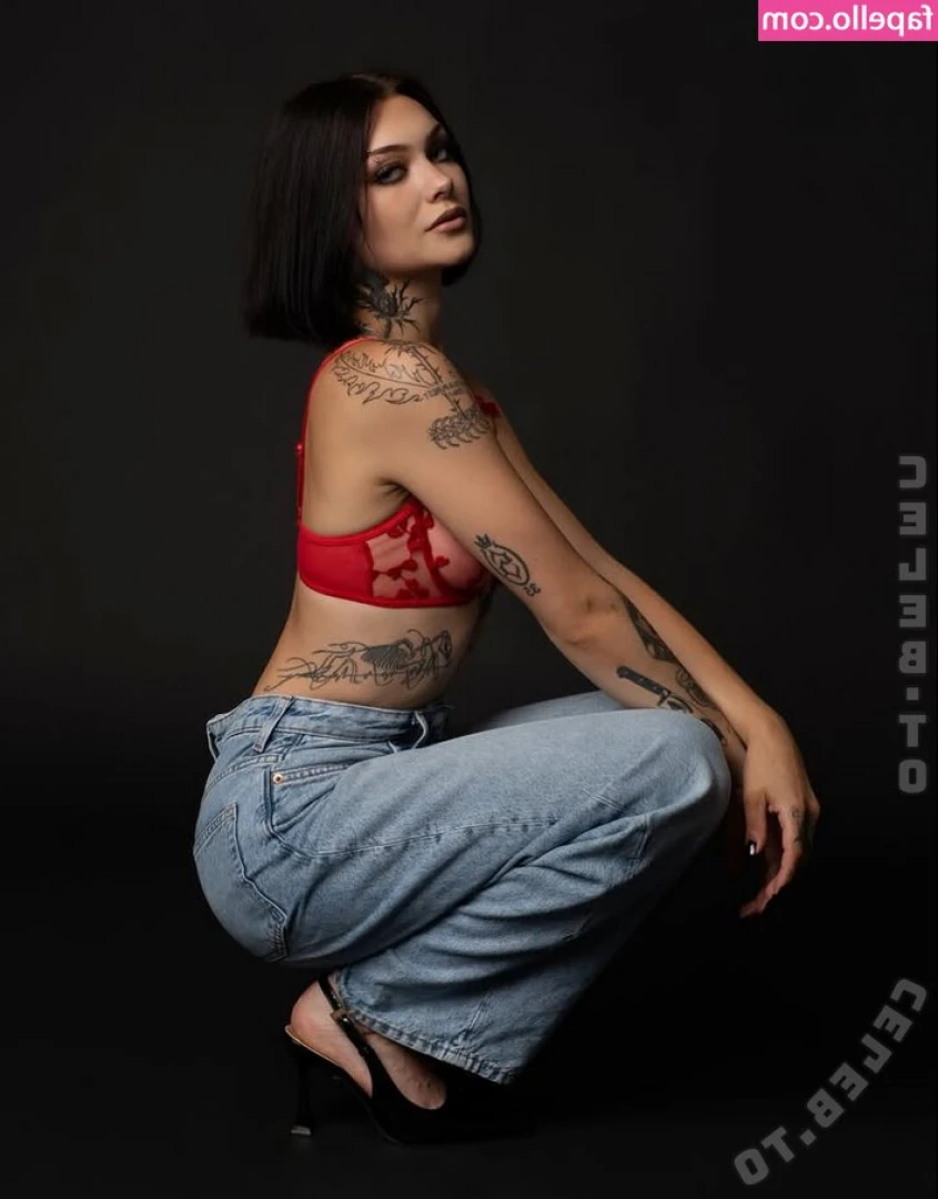 spicyelli - I love playing dress ups at my work apartment