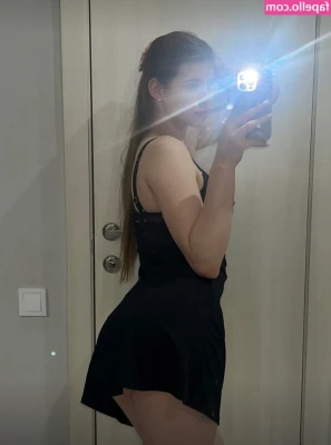 Lara.ziegler [ lara-ziegler ] - Καλό μήνα δεν είπαμε 😈