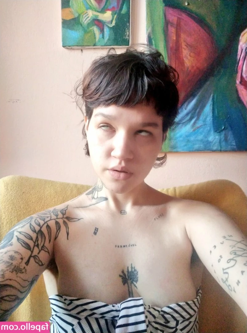 Anna Brandão [ anna-brandao ] - I m getting rid of a bunch of clothes  If you are interested in