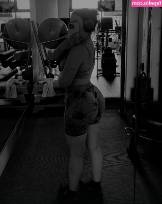 toni_rct [ toni-rct ] - My birthday is Saturday  what are you gonna give me
