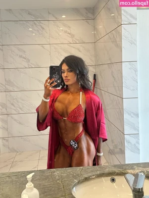 sher.chee [ sher-chee ] - Want to see me make it disappear   Tip  5 for the whole video