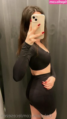 ecesezen - 🔥Bootylicious Battles 5🔥 Round One Swipe for full view  A.)