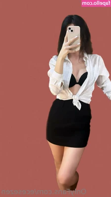 ecesezen - Come over  amp  join my premium page to see a sexy video on my wall 