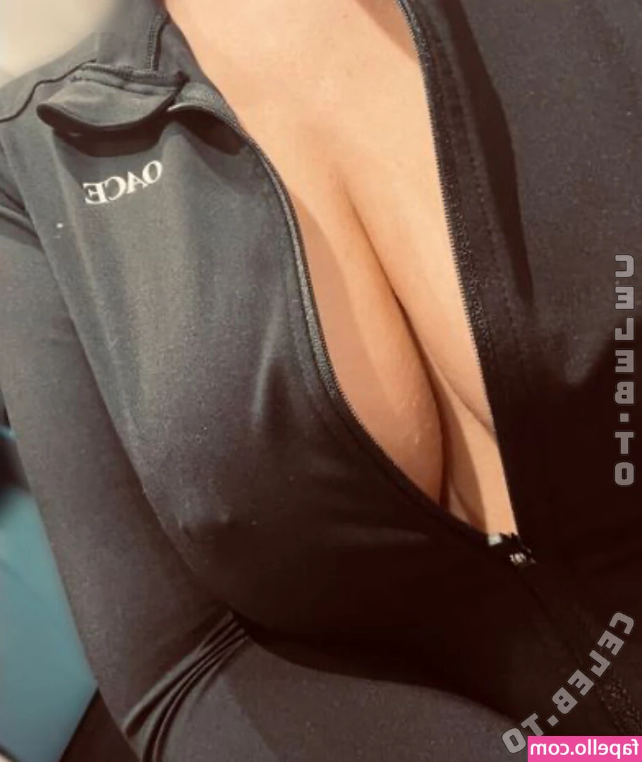 RedHotGinger - wanna ride?