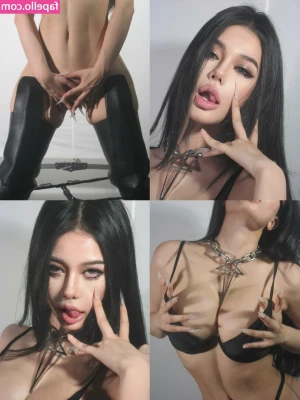 zmeixio - A nice pair of shiny oily tits and a cute smile to help you sleep