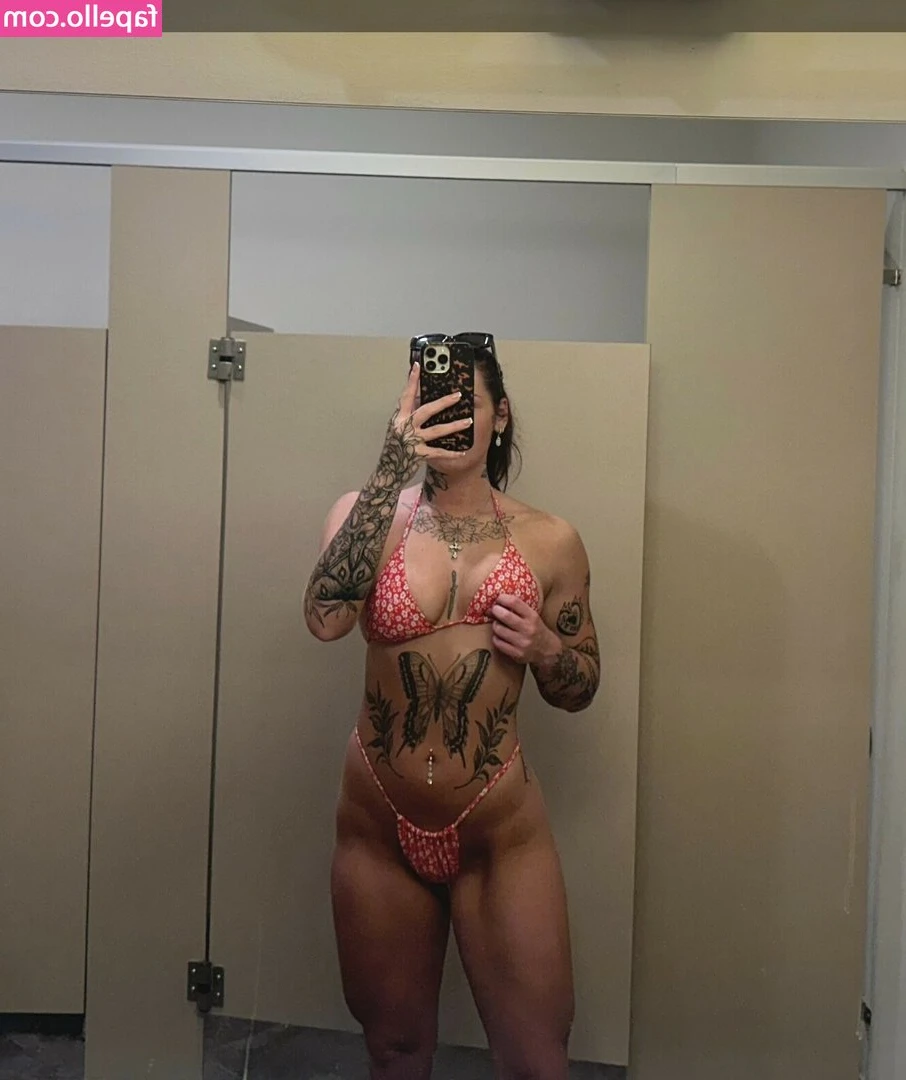 Jasmin Callender [ jasmin-callender-1 ] - Who wants to see what I did in the pool
