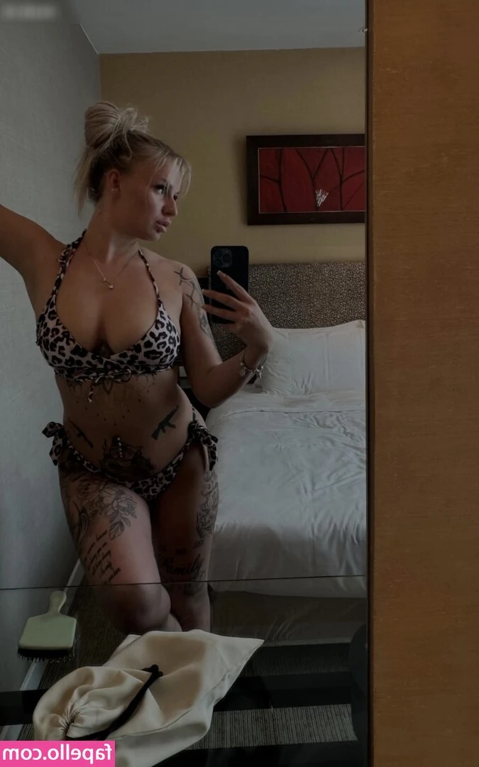 Venomous baddie [ venomous-baddie ] - Come join me in the shower