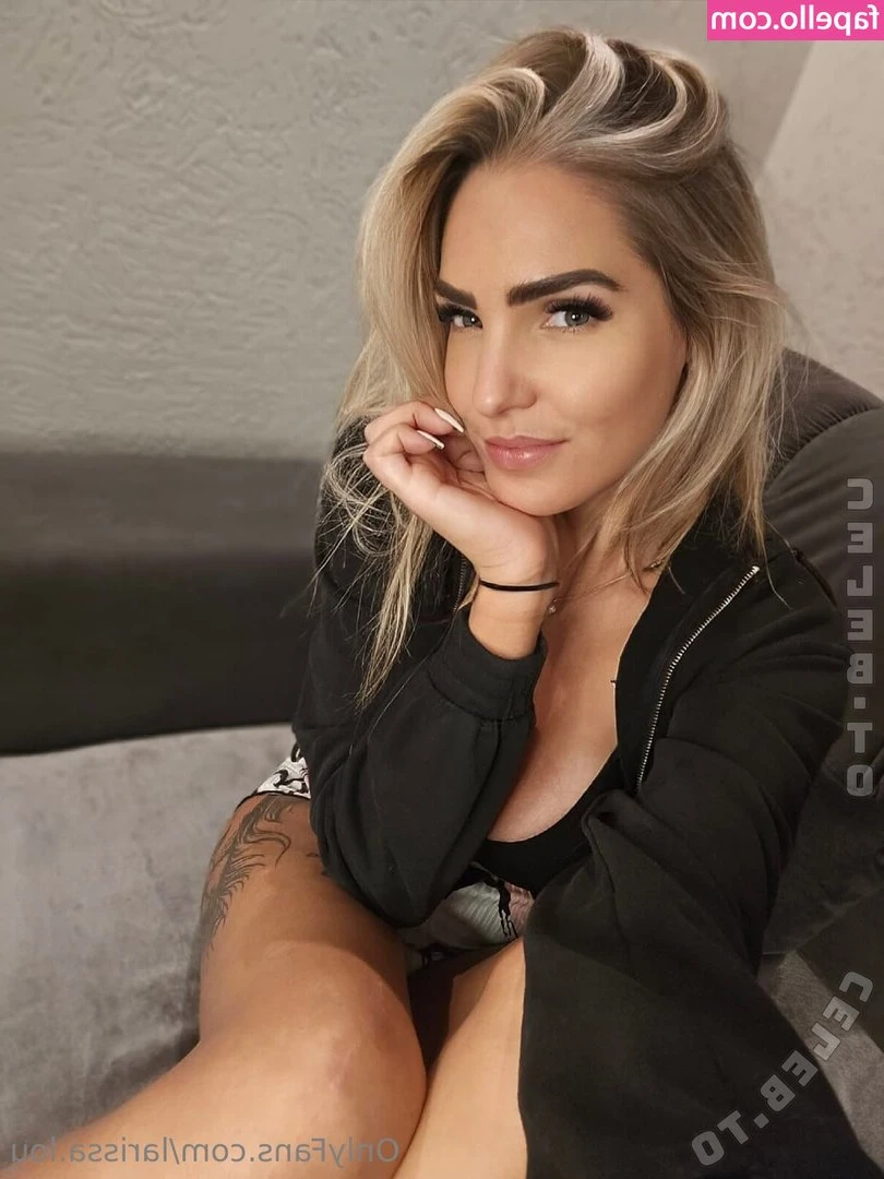 Larissa Lou [ larissa-lou-1 ] - Make goddess happy