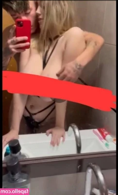 camm_landi [ camm-landi-3 ] - Pool party
