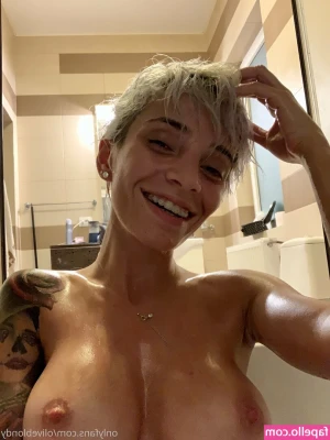Hustler_pixel [ hustler-pixel ] - I am very hot   I want to fuck you