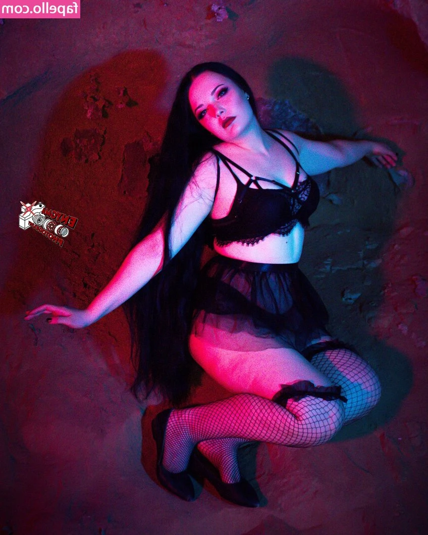 Livinghelle - How you want me babe