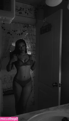 ri.leaked [ ri-leaked ] - naughty and nice