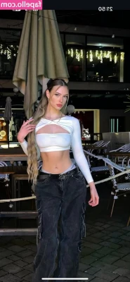 Fckinunperfect - Nipple pinching makes me horny😈🤤