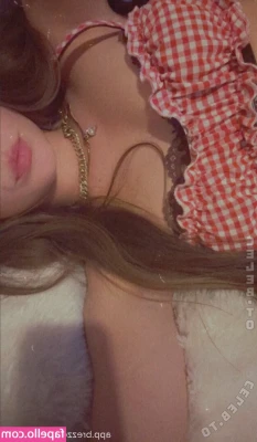 laurafrxy - Hola chicos.... Estas fotos es un avance de mi nuevo video exclusivo