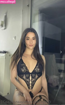 Joanaelaa - Well I guess it was ME!!!!!!   Who would like to make her feel