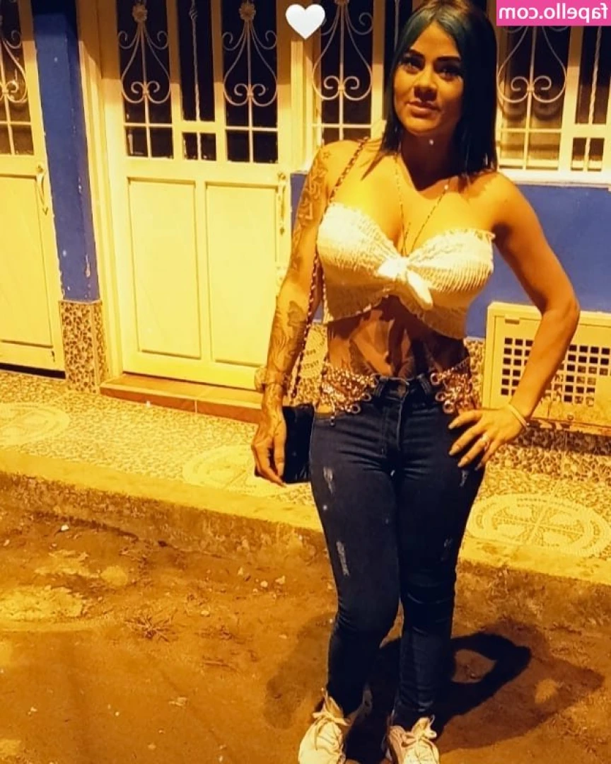 Ximena Morales [ ximena-morales ] - Bet you want to touch em