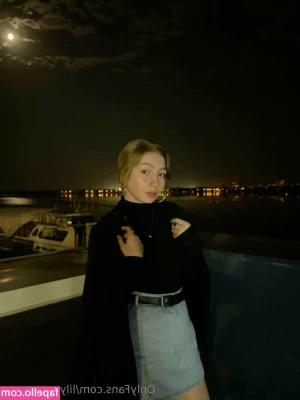 lilygracesexy - Beach bum
