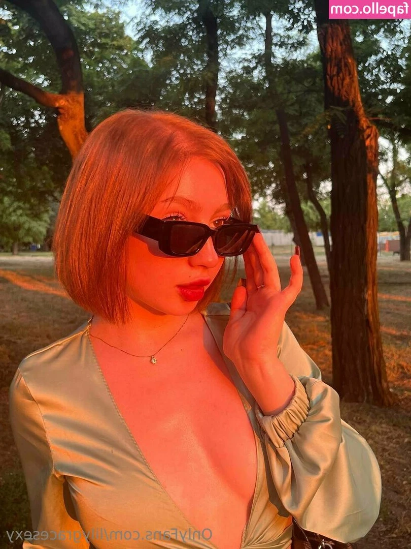 lilygracesexy - Just sitting pretty ♠️