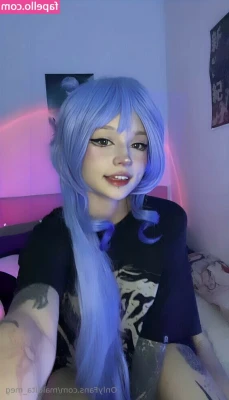 maldita_meg [ maldita-meg ] - Just before my face got covered in cum