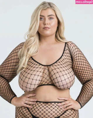 Izzy Nicholls [ izzy-nicholls ] - I m dressed all sexy just for you