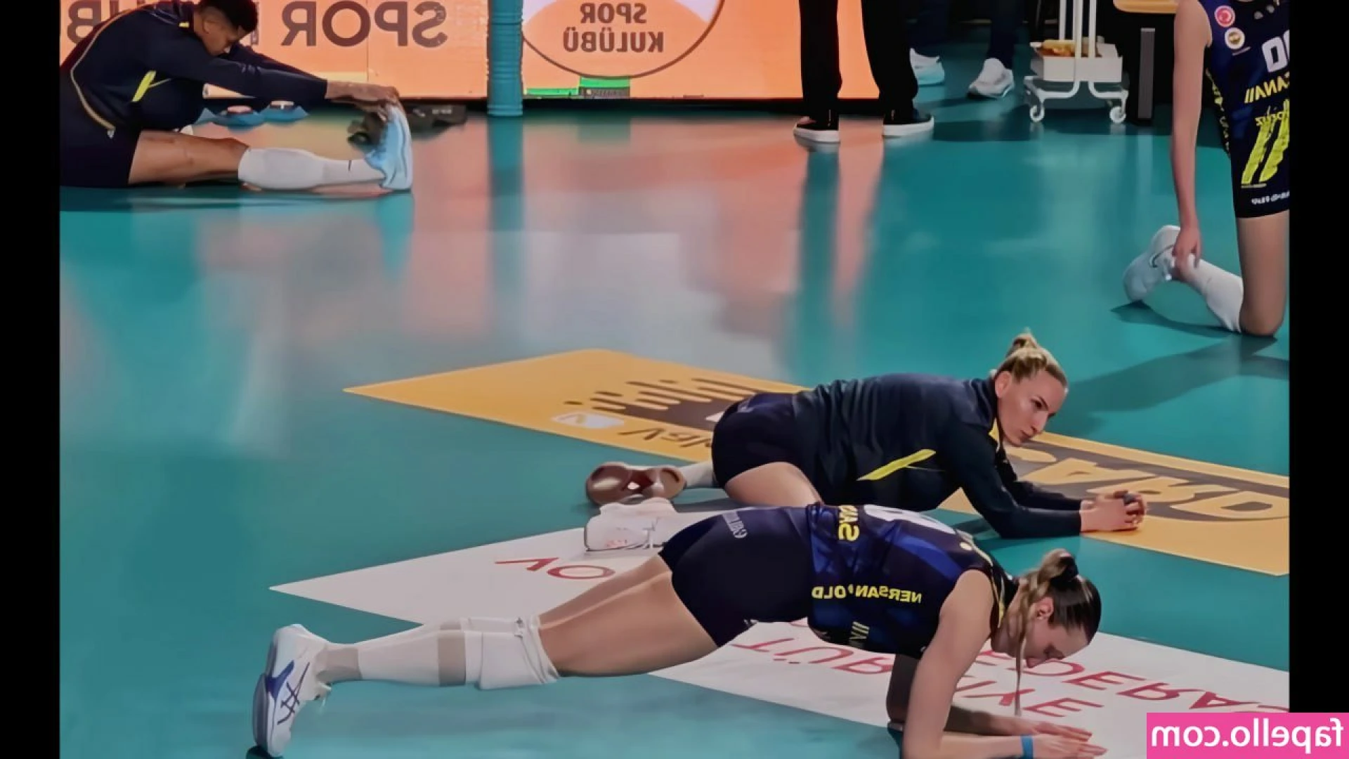 Gizem Örge [ gizem-rge ] - Hey how was your day honey
