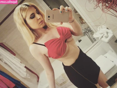 Mireia Rodríguez [ mireia-rodriguez ] - 3 ass pics for 4    gotta get this new content  Dm me 