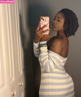 Shai Butta [ shai-butta ] - Do I have your attention now 🥰 chat with me in the messages 🙃
