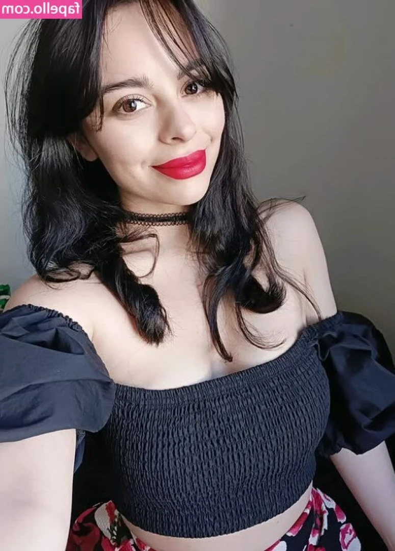 Chilean BeautyArsmate [ chilean-beautyarsmate ] - Who is horny and hard for Mistress Sexybitch hmm
