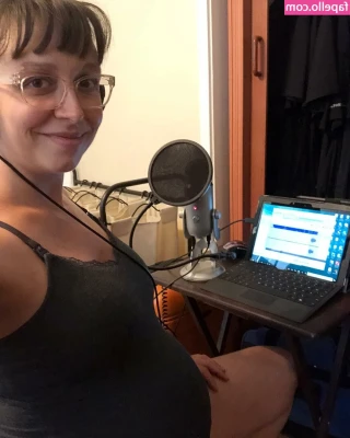 Lisa Dee [ lisa-dee ] - Let me wrap my thighs around you