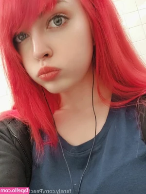 PeachyxDreams - You are authorized to touch them, can you? 👅🍈