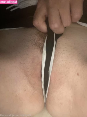 jobunny20 - I took this directly in front of a window so I hope my neighbors