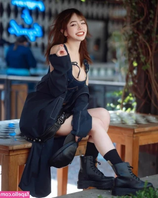 Ero.Mei [ ero-mei ] - Exotic massaginggg my dick and my ass for u I had to let u see my